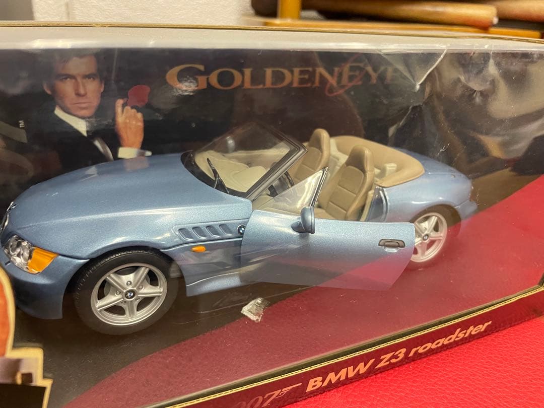 007ゴールデンアイ　BMW Z3 ロードスター