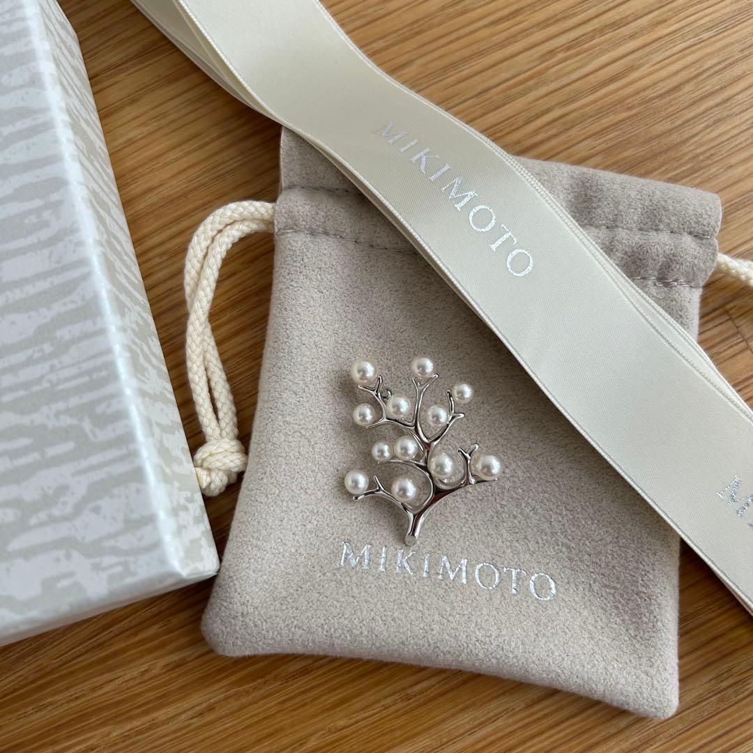 最終価格【美品】MIKIMOTO 幸福の木　ブローチ　シルバー　Sサイズ