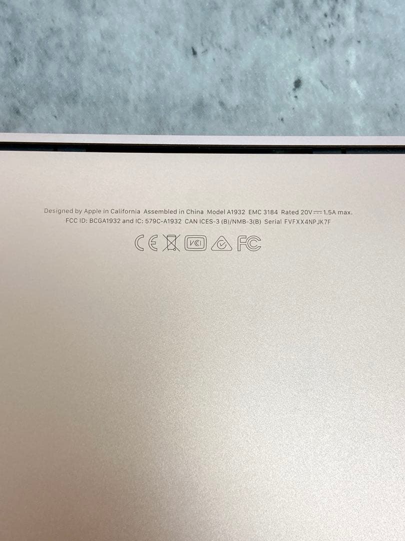 ＄【ジャンク/起動不可】MacBook Air 13インチ　A1932 ゴールド