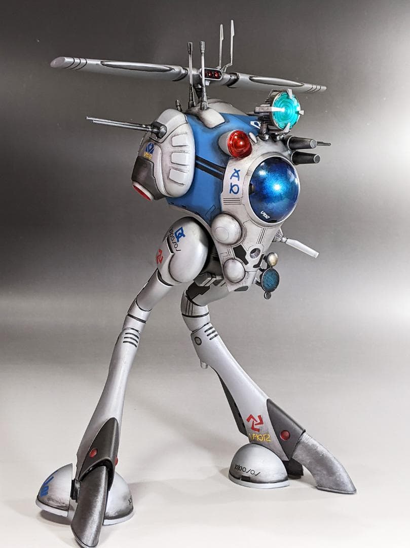 プラモデル　ハセガワ　1/72 リガード／偵察型（超時空要塞マクロス）組立塗装済