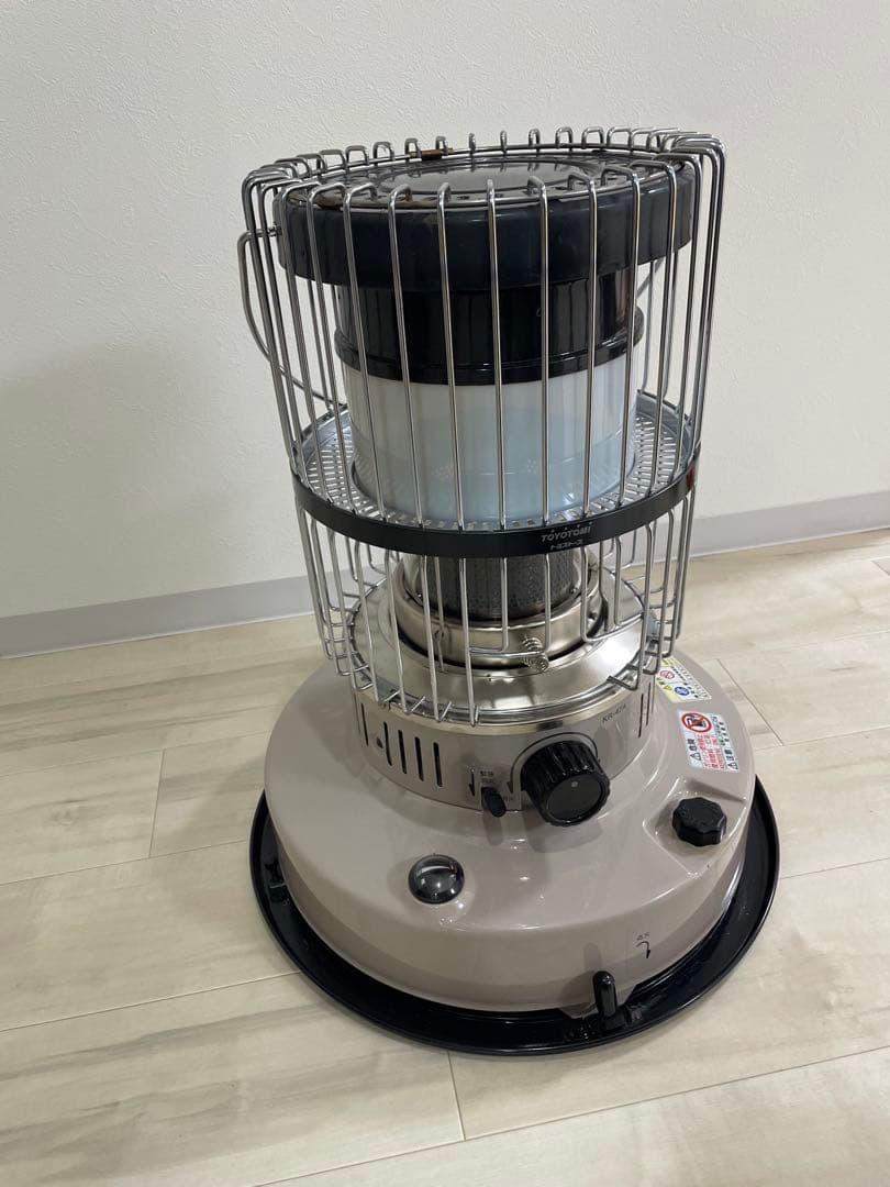 トヨトミ KR-47A [KR47A] 石油ストーブ　ベージュ