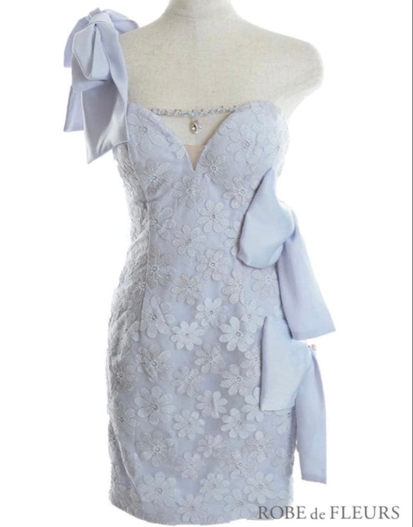 ローブドフルール　フラワーレース×リボンワンショルダーミニキャバドレス　水色