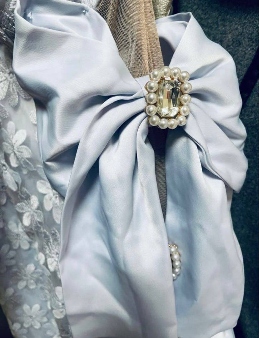 ローブドフルール　フラワーレース×リボンワンショルダーミニキャバドレス　水色