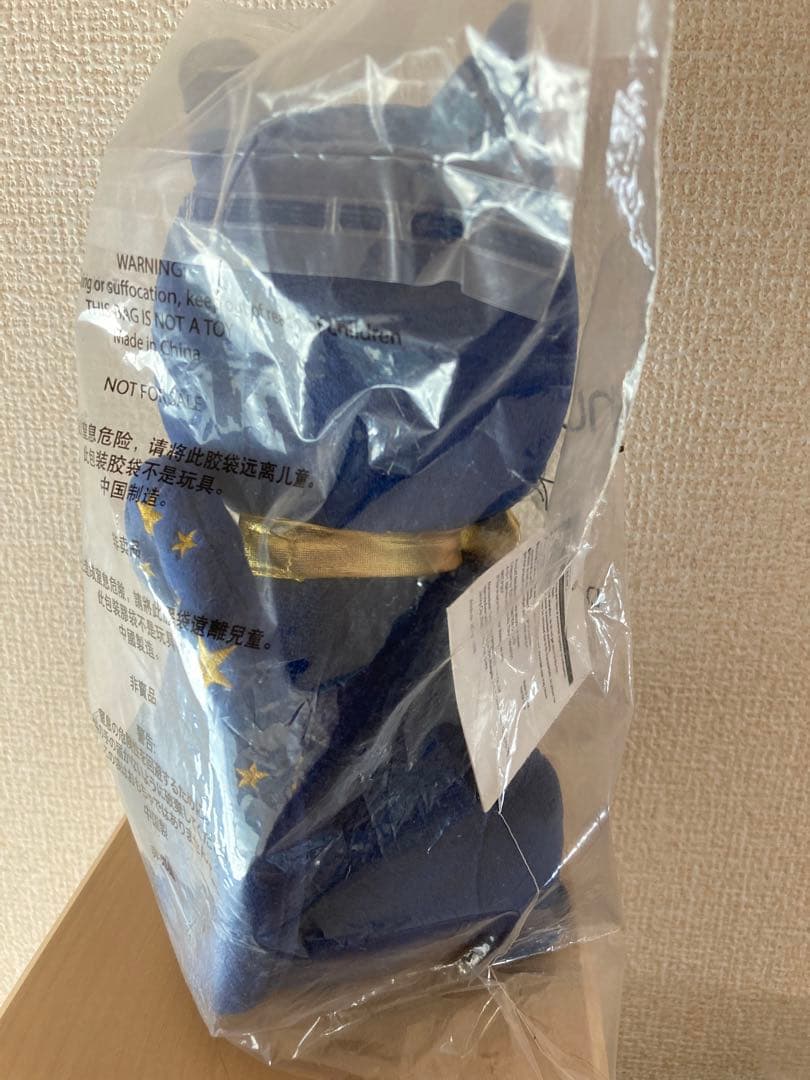 シュウウエムラ　セーラームーン　ルナ　マスコット