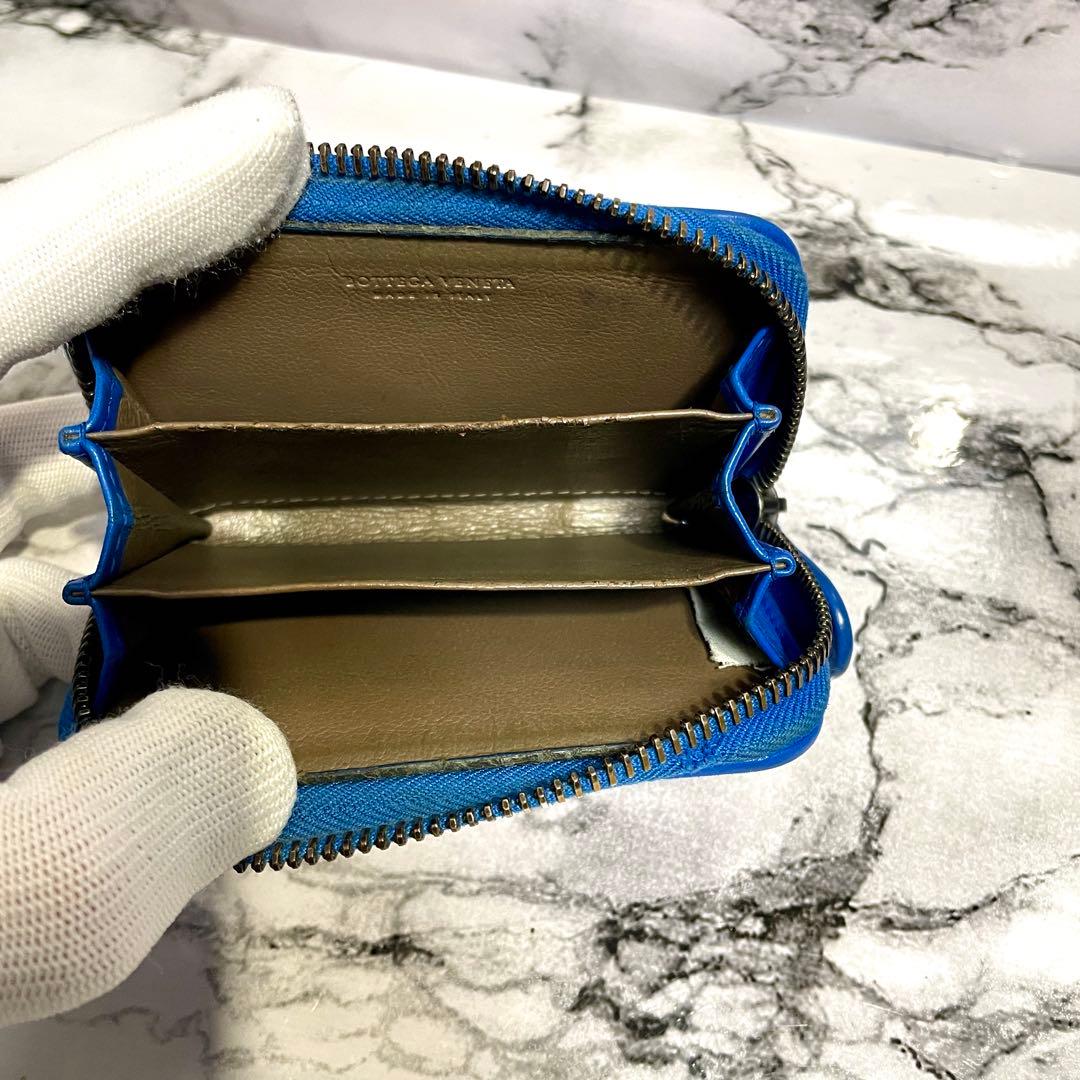 ボッテガヴェネタ　ケース　ブルー