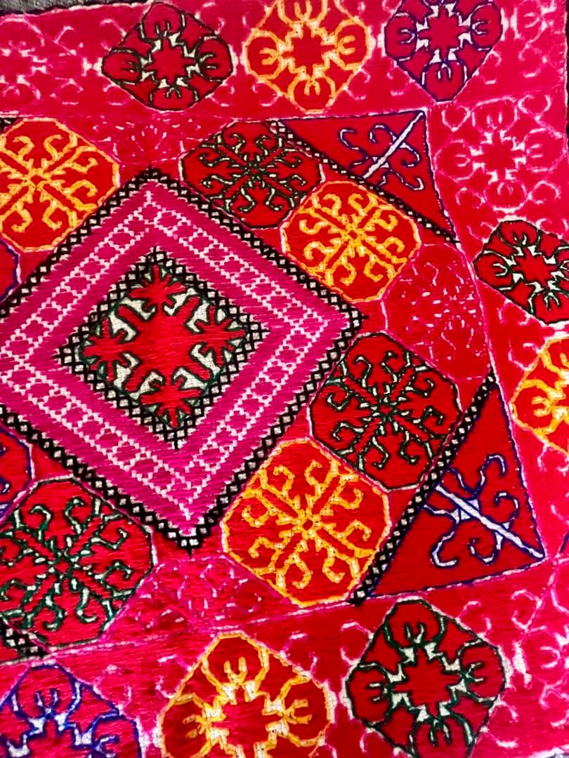 アンティーク スワット地方 手刺繍 クッションカバー パキスタン レア 最終価格