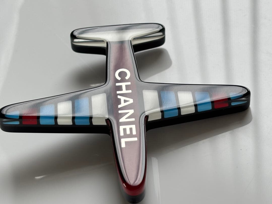 CHANEL シャネル エアライン レジンブローチ　1回着用【極美品】
