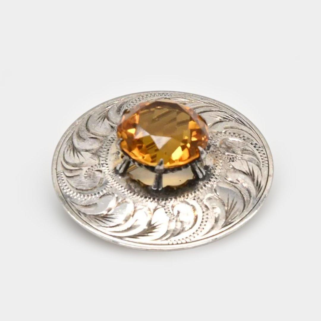 ケルトのブローチ　渦巻き紋様 水晶 シルバーメッキ MIZPAH社　s0905