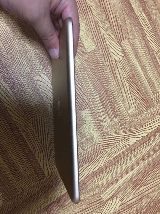 ジャンク　Apple iPad mini3 128GB Wi-Fi モデル