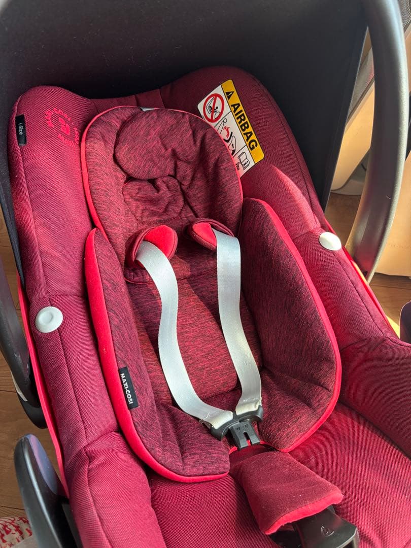 マキシコシ ペブル　プロ　アイサイズ　元値4万以上　ベビーシート　アダプター