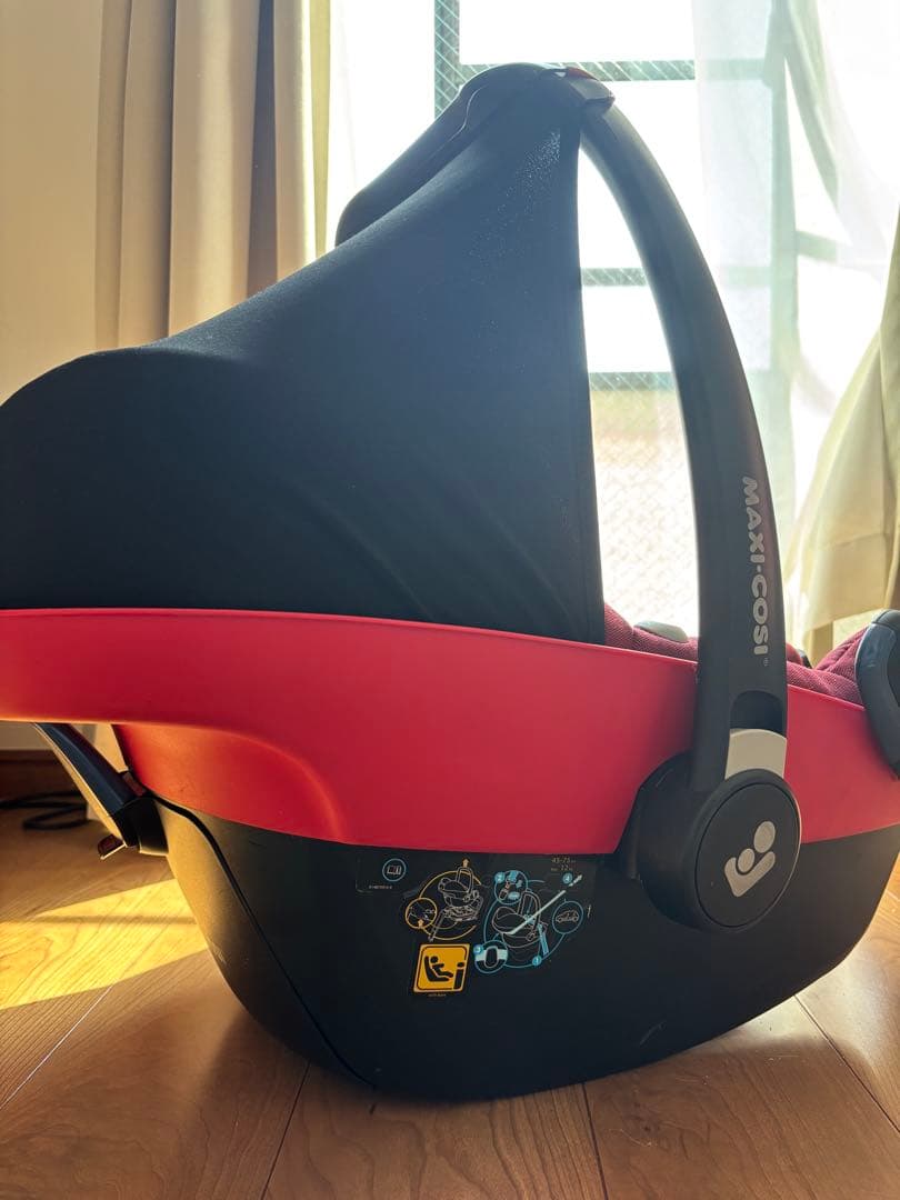 マキシコシ ペブル　プロ　アイサイズ　元値4万以上　ベビーシート　アダプター