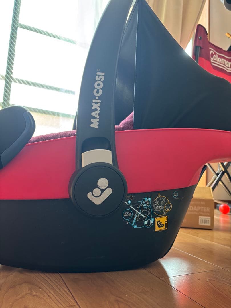マキシコシ ペブル　プロ　アイサイズ　元値4万以上　ベビーシート　アダプター