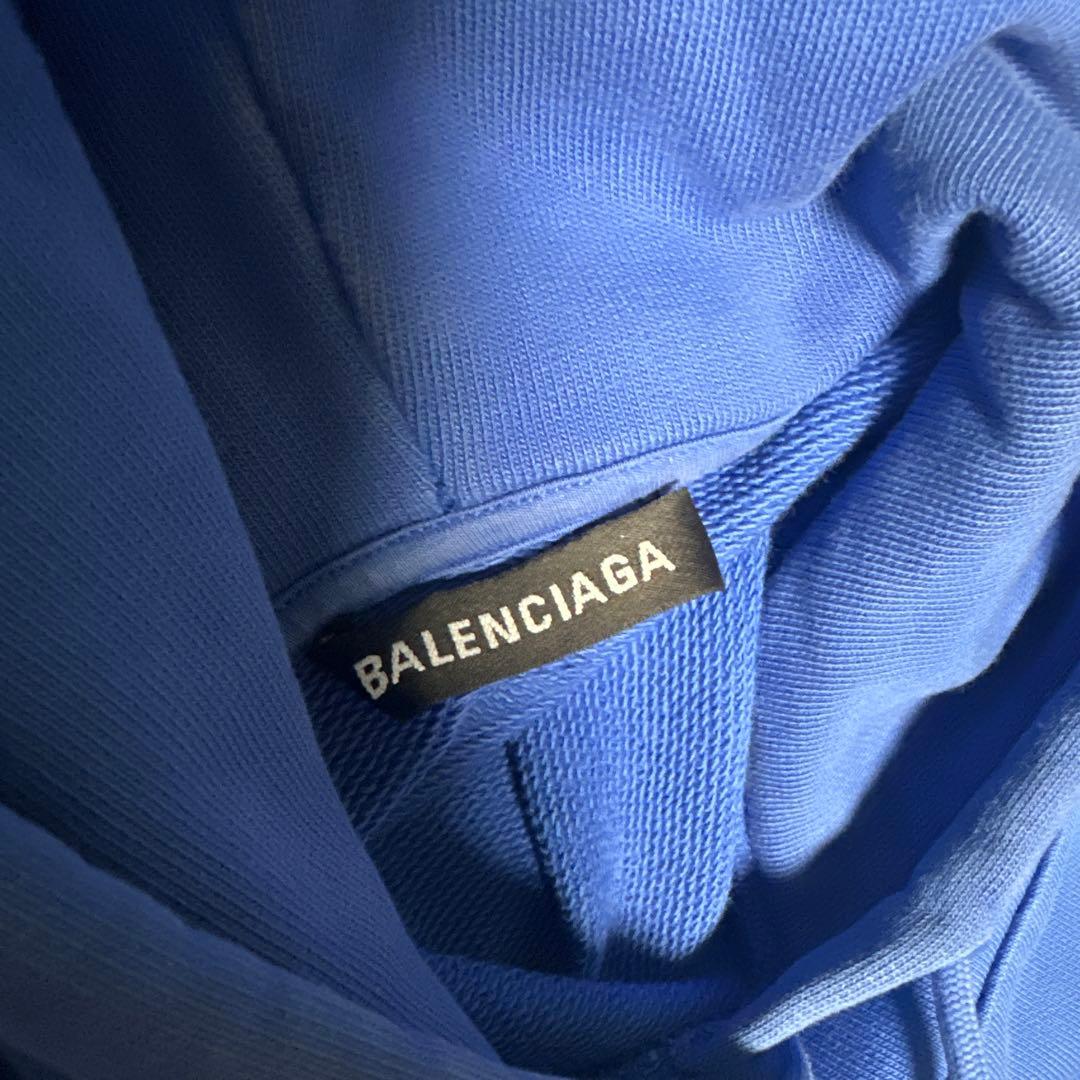 本日限定価格　バレンシアガ　パーカー