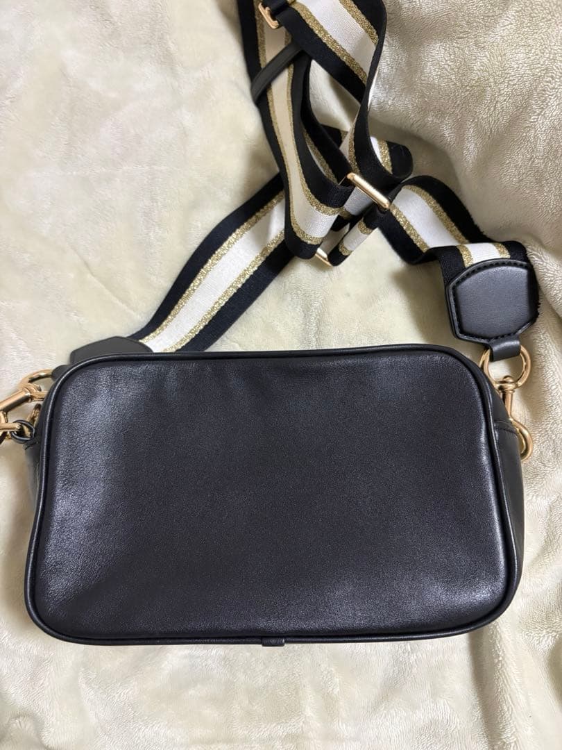 MARC JACOBS ショルダーバッグ ストラップ付き