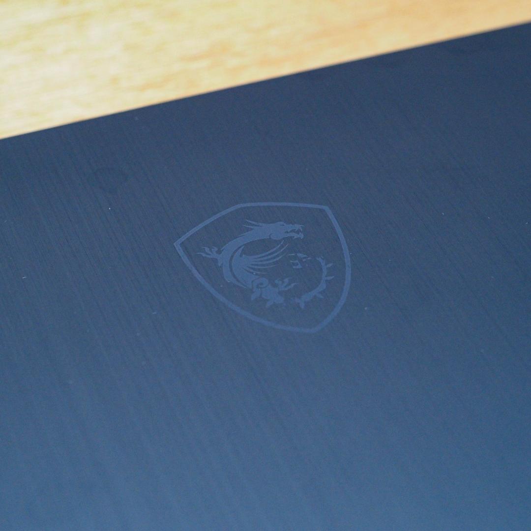 MSI Modern 14、Windows 11 Pro、i5-10210U