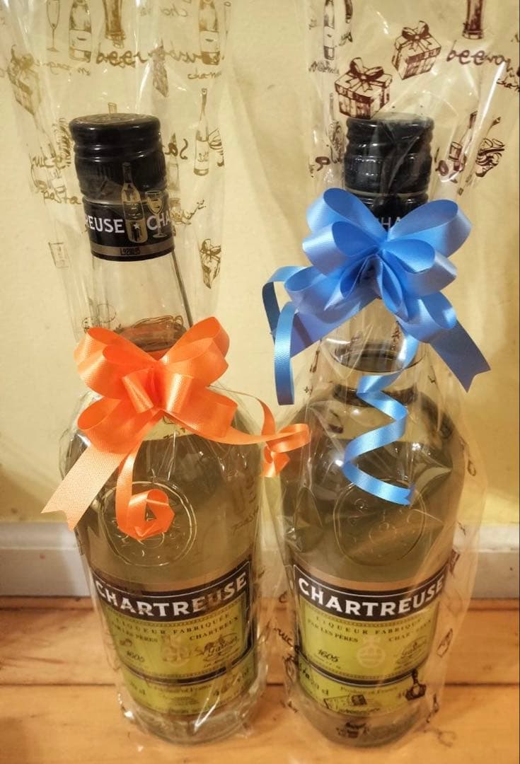 タ*シ様 【即発送】シャルトリューズ　ジョーヌ　40% 700ml 2本セット