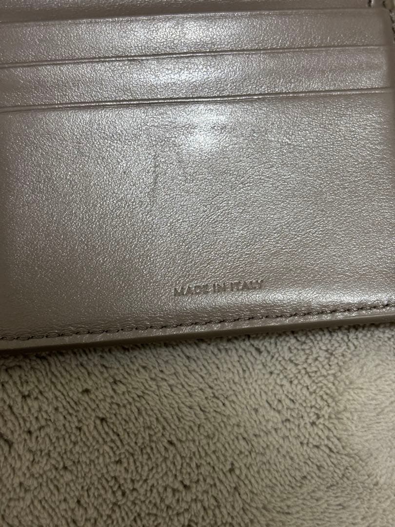 CELINE コンパクト財布　Small Tri-Fold Pebble