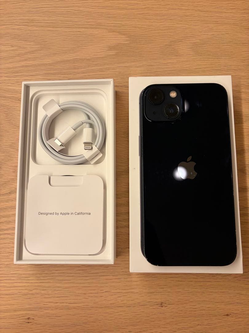 Apple iPhone 13 ／256GBブラック （ミッドナイト）本体