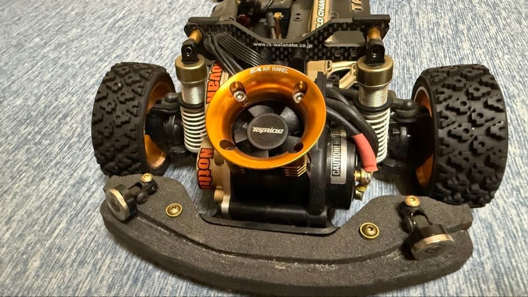 TAMIYA XV-01 メカ付き組済シャーシ　未塗装ボディ