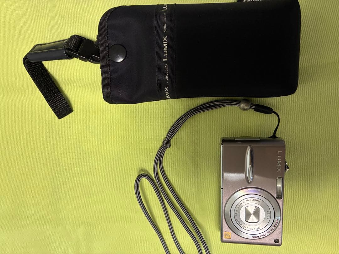 Panasonic LUMIX DMC-FX30 コンパクトデジタルカメラ