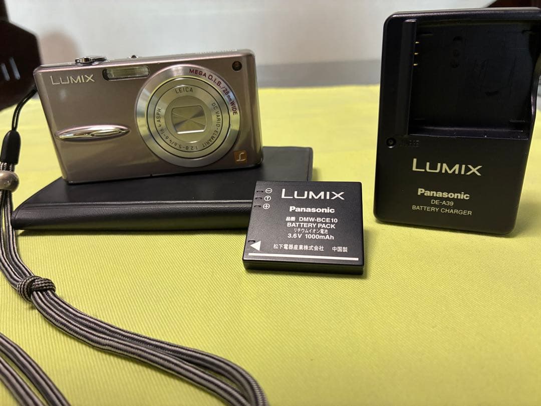 Panasonic LUMIX DMC-FX30 コンパクトデジタルカメラ