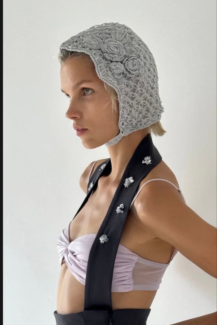 帽子 FETICO HAND-KNITTED ROSE BEANIE