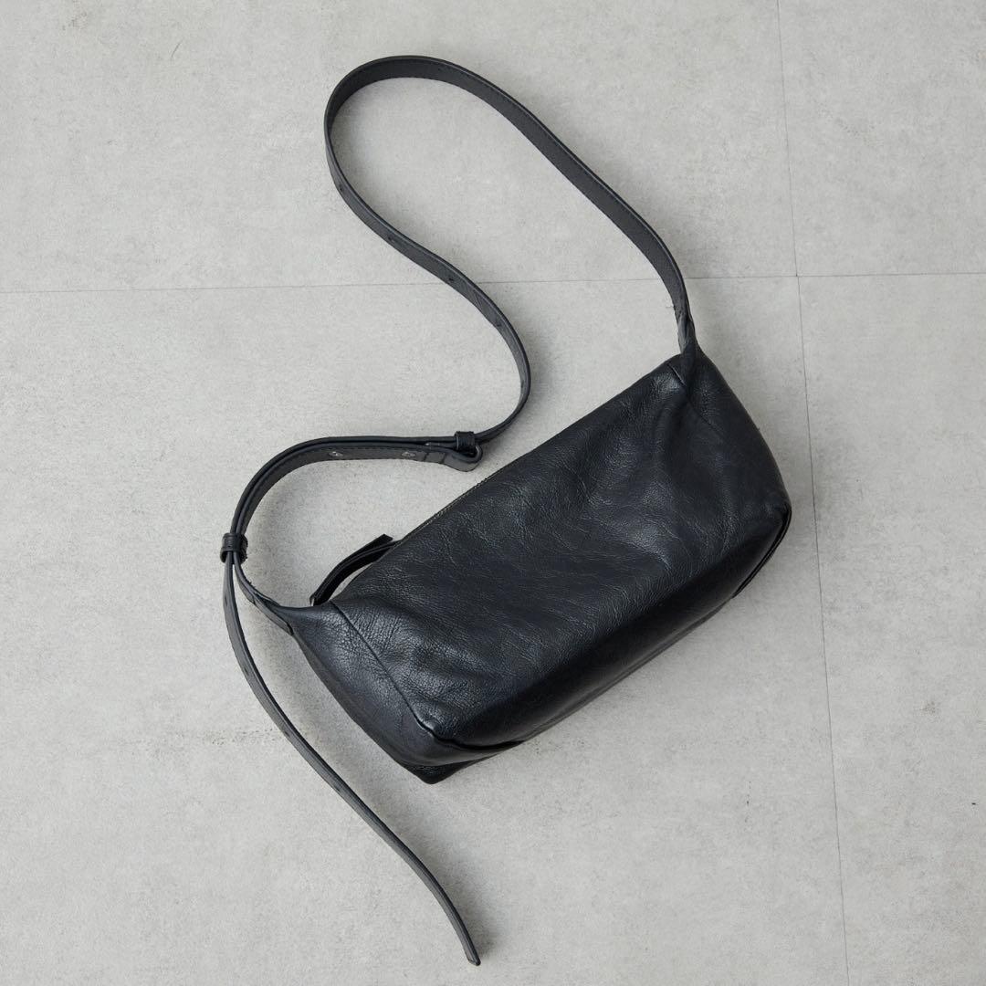 《本革/220g》ボックスショルダーバッグ