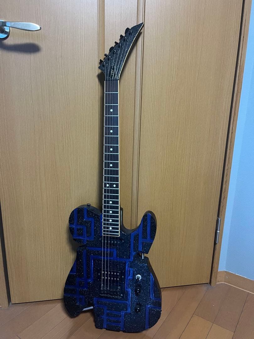 フェルナンデス 布袋モデル風 コンクリートギター