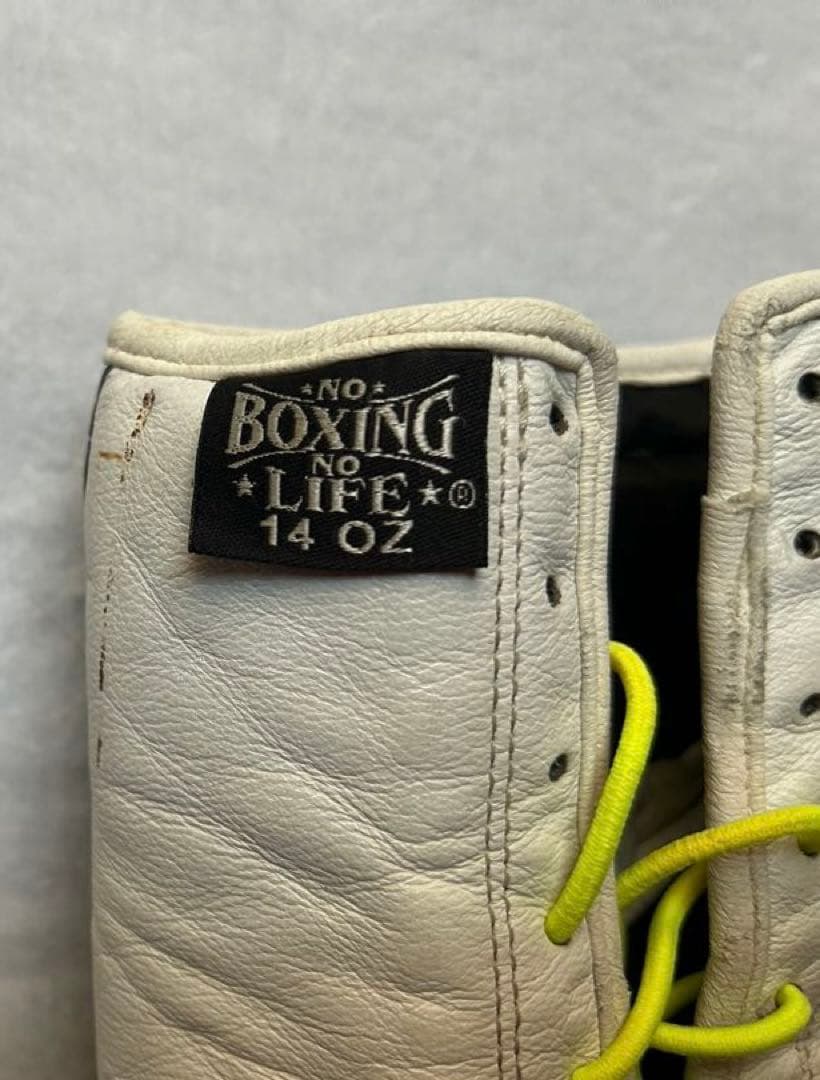 年末特価　No Boxing No Life ボクシンググローブ