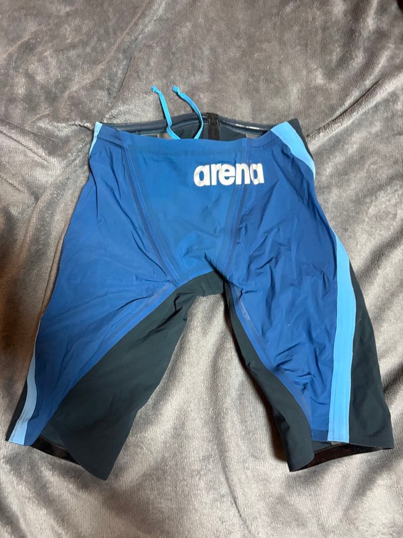 美品‼️arenaアクアフォースストーム 競泳水着 青・黒