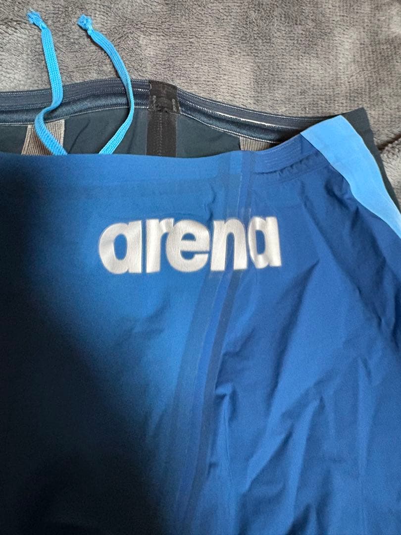 美品‼️arenaアクアフォースストーム 競泳水着 青・黒