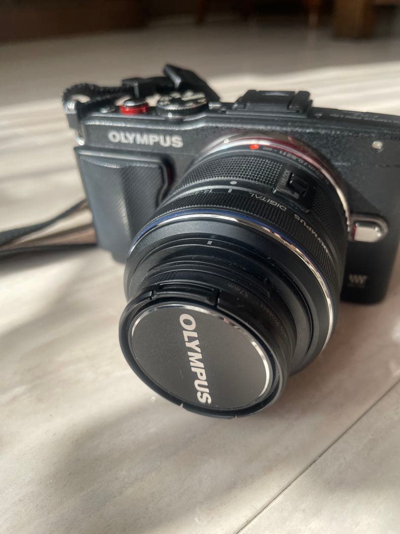 OLYMPUS PEN Lite E-PL6 ミラーレス14-42mmレンズ付