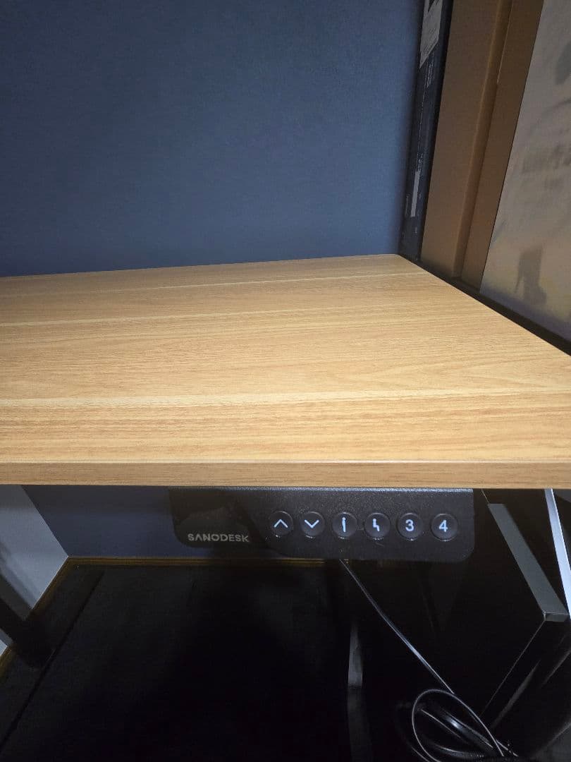 SANODESK 電動昇降式デスク E150　脚部（黒）/ 天板（メイプル）