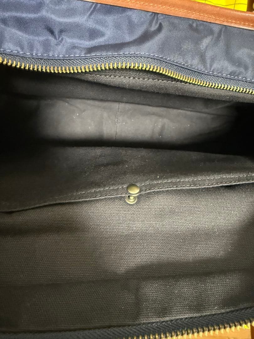 フェリージ ビジネスバッグ　Ferisi