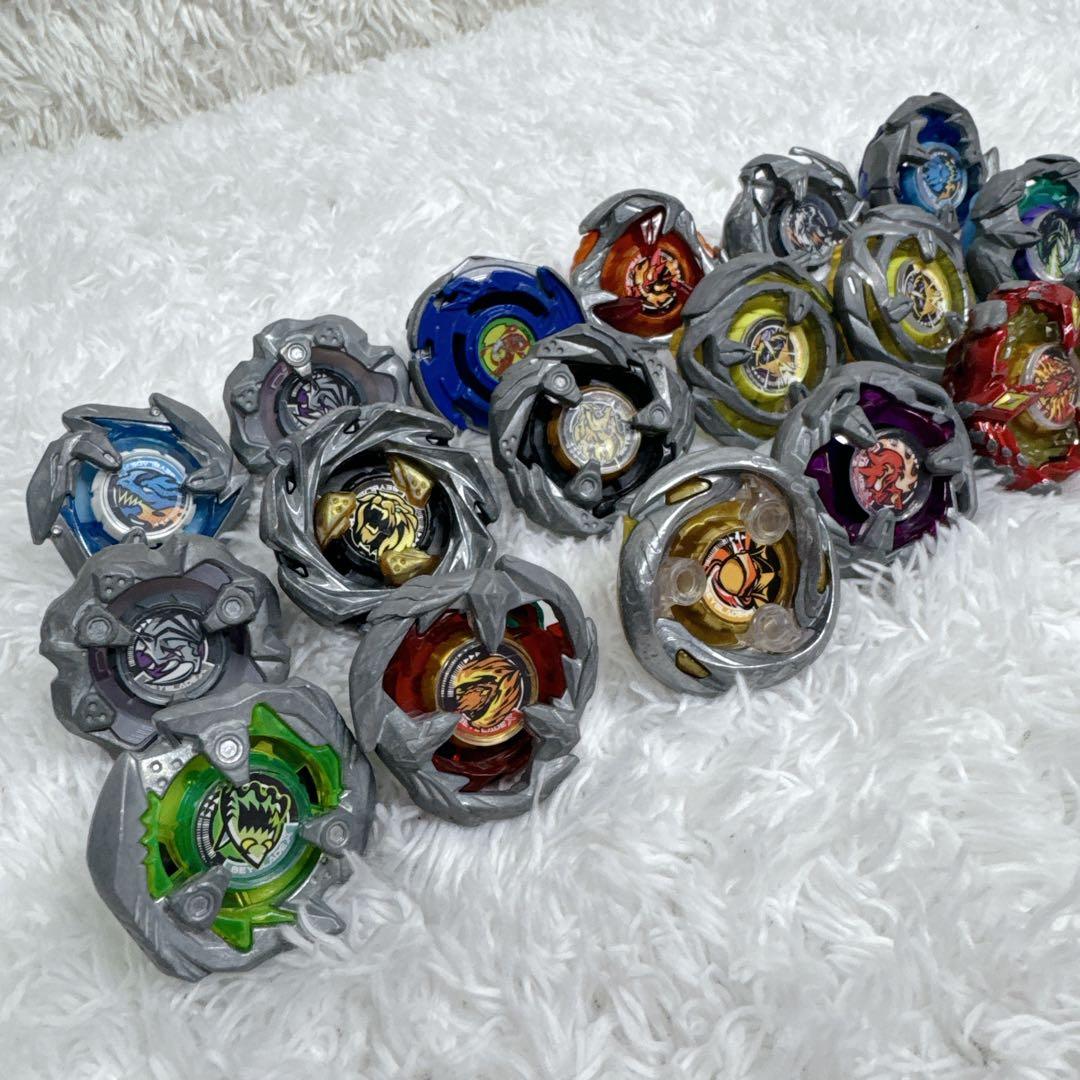 【最新版】ベイブレードX まとめ売り ベイ本体 18個 BX UX 引退品