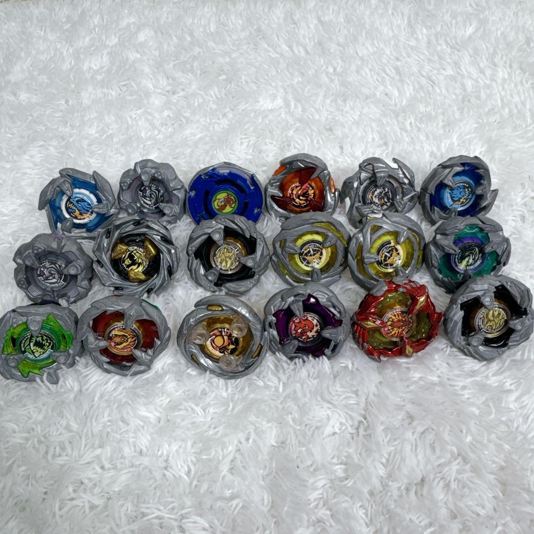 【最新版】ベイブレードX まとめ売り ベイ本体 18個 BX UX 引退品