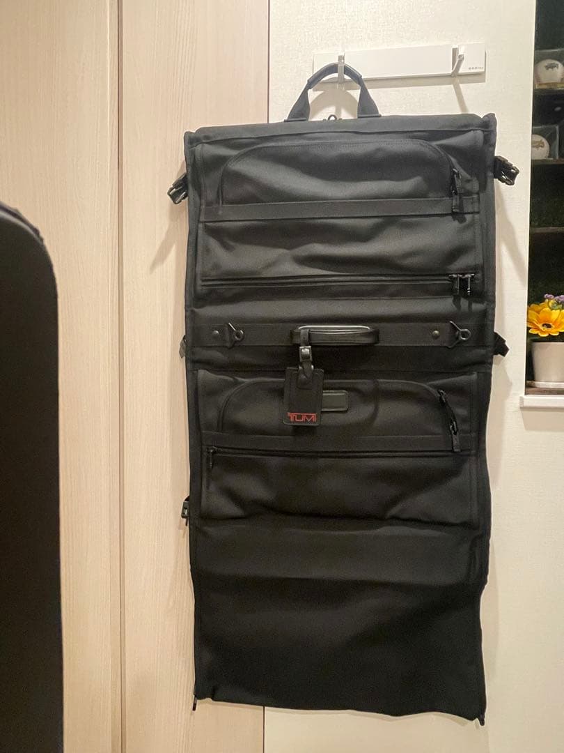 TUMI ガーメントバッグ　スーツケース