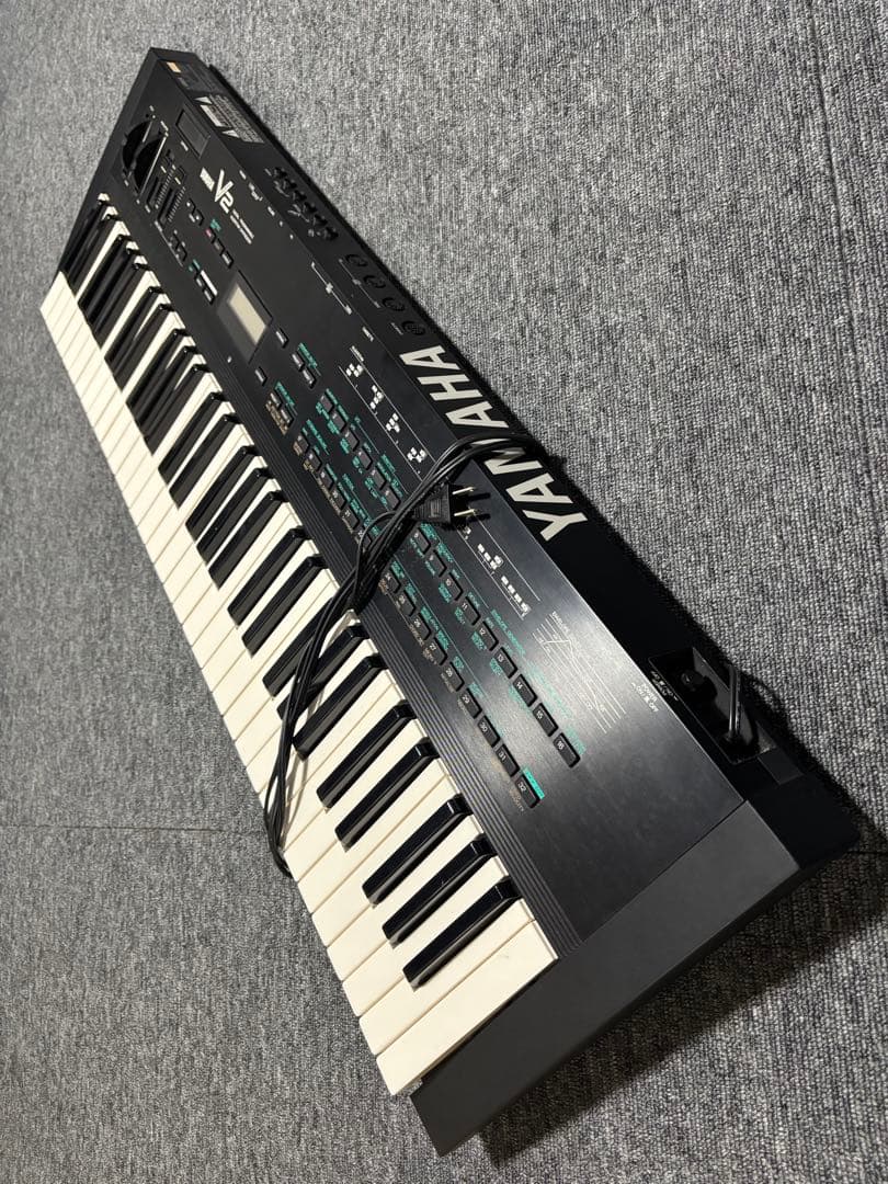 YAMAHA V2 キーボード シンセサイザー