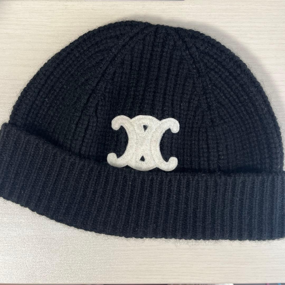 CELINE ブラックニット帽　TU