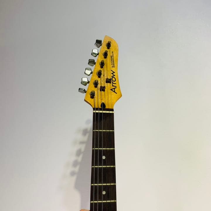 ARROW エレキギター　R.H.SOUND