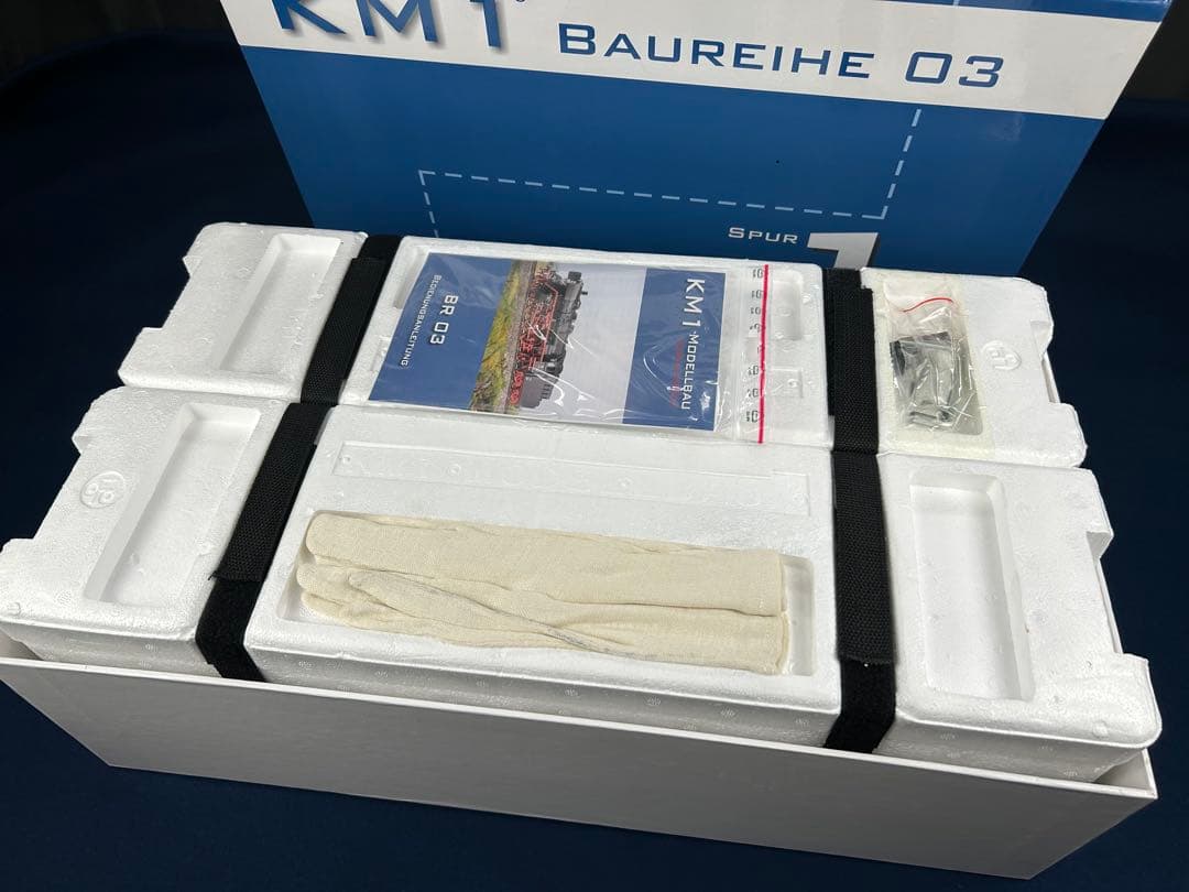 ドイツ 蒸気機関車 KM1 Modellbau BAUREIHE 03