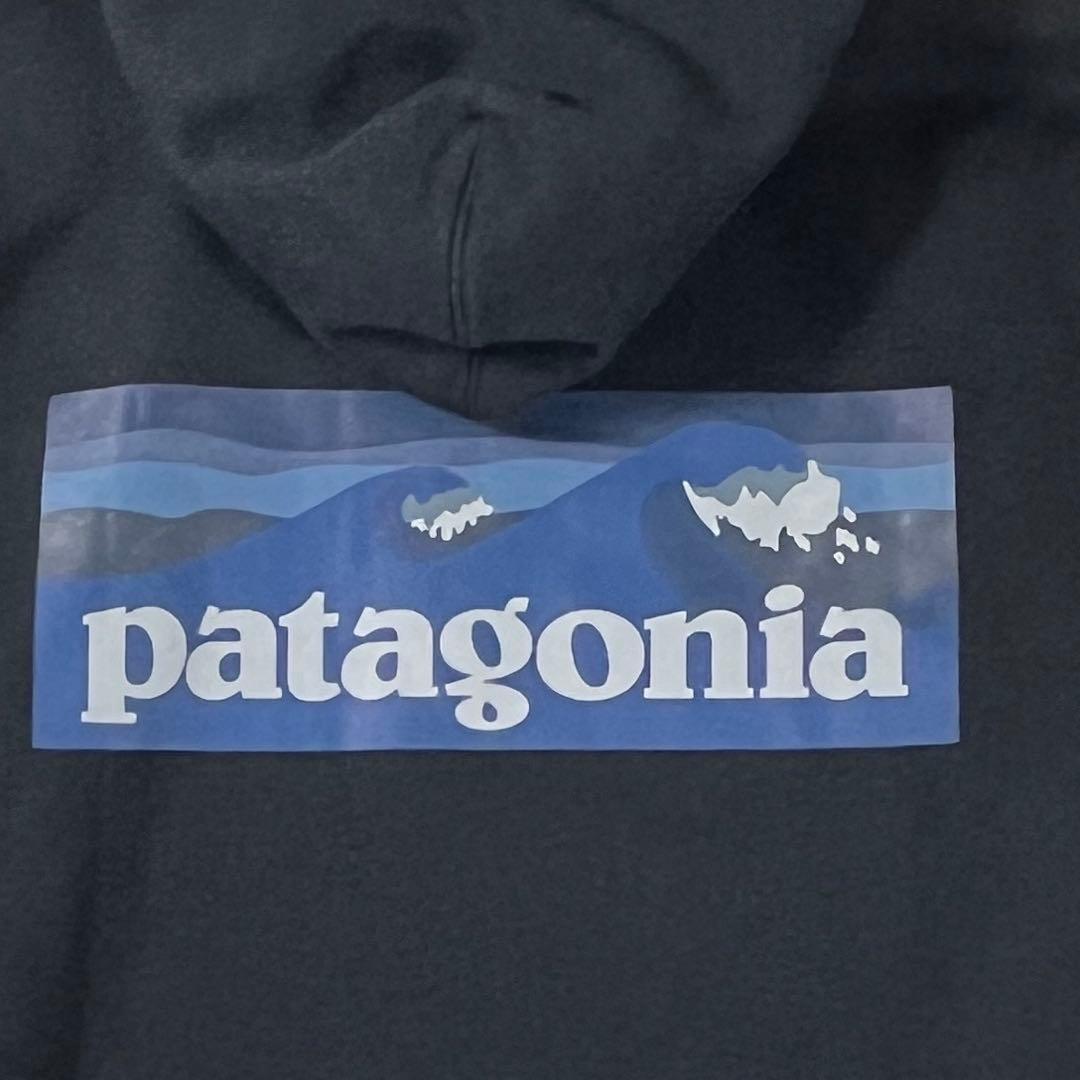 ✨美品 パタゴニア 24年モデル ロゴ パーカー 内フリース ◎保温 ブラック