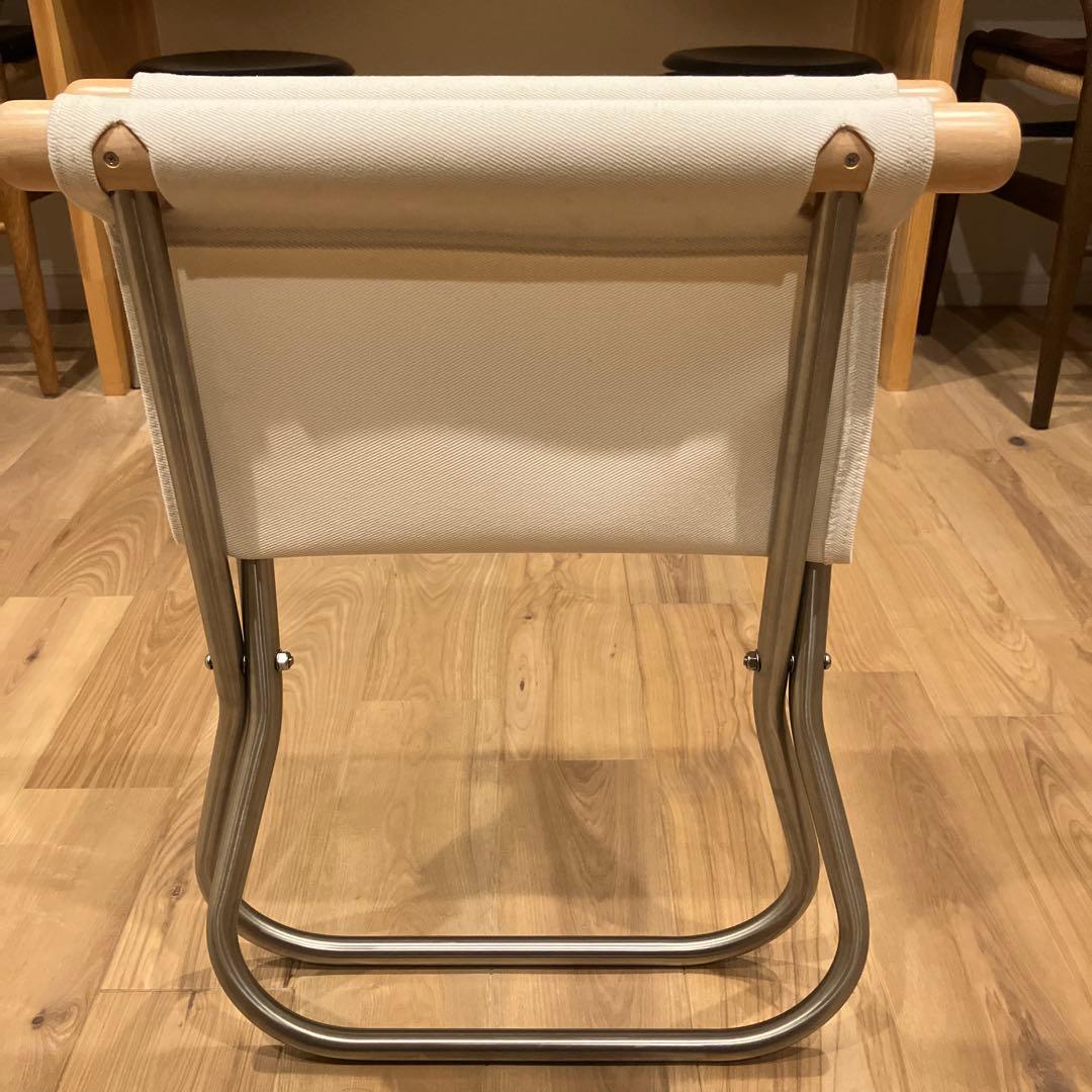 T*様 ニーチェアx/ホワイト/オットマン