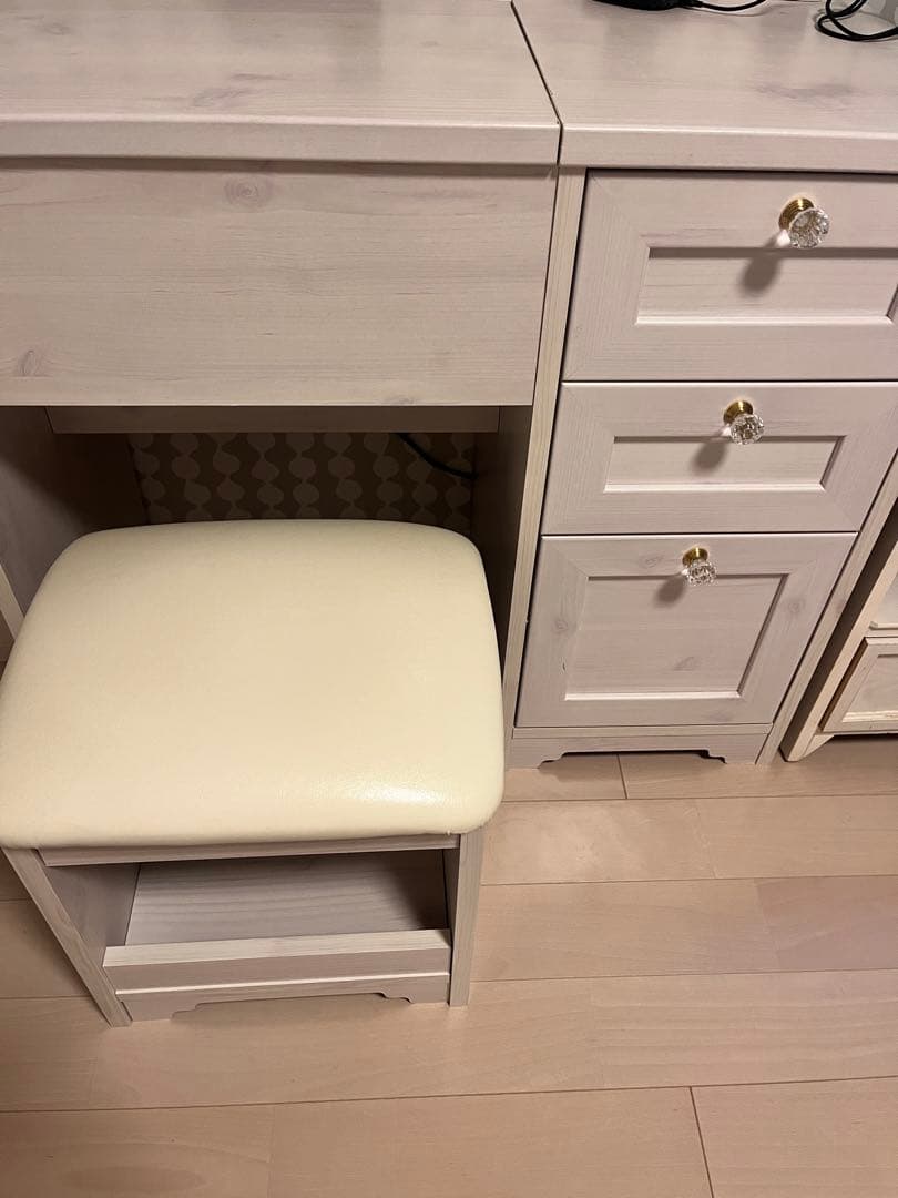 【送料なし】ホワイトドレッサー/鏡・椅子付