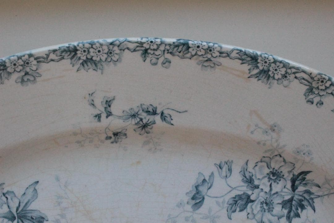 フランスアンティーク/ショワジールロア・バラのオーバルプレート