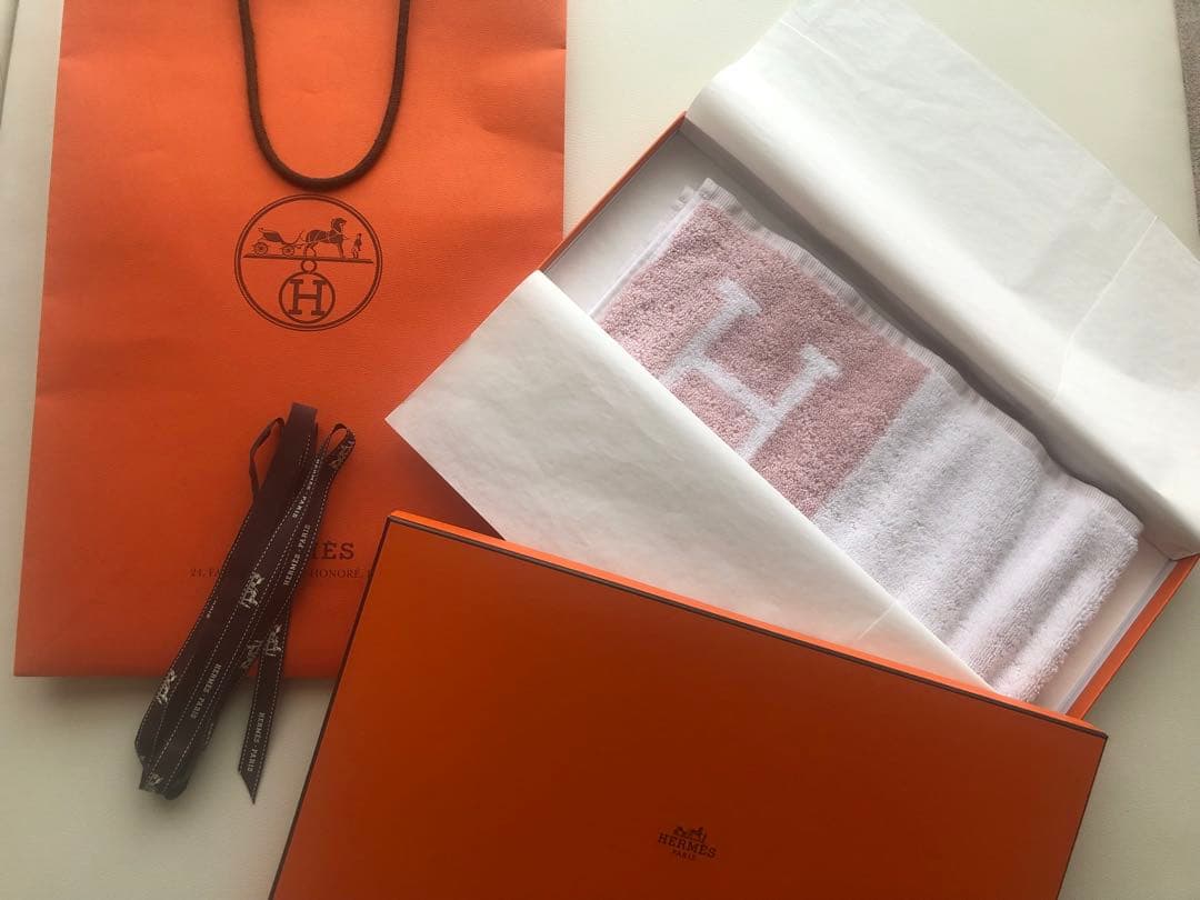 新品未使用★エルメス ★ アヴァロン★フェイスタオル