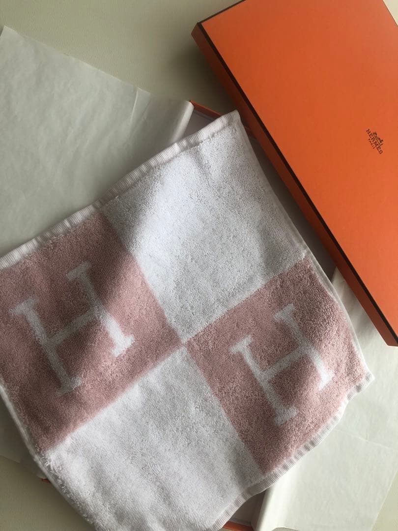 新品未使用★エルメス ★ アヴァロン★フェイスタオル