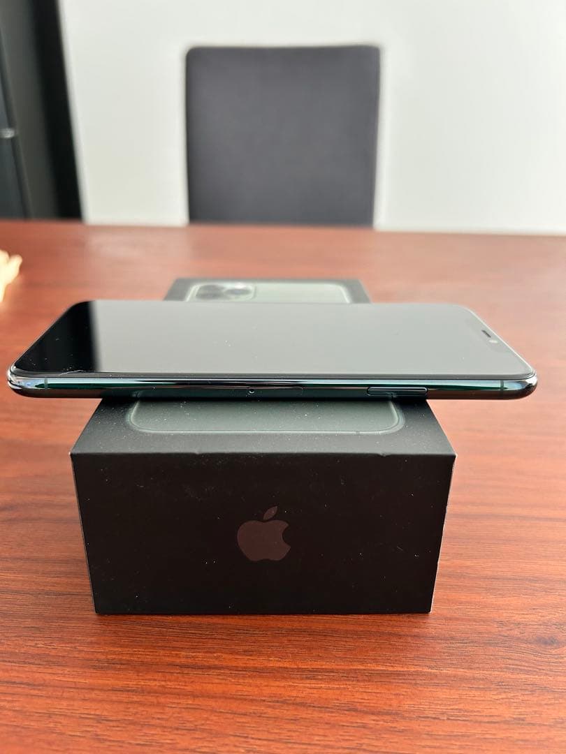 iPhone11Pro Max 64GB本体