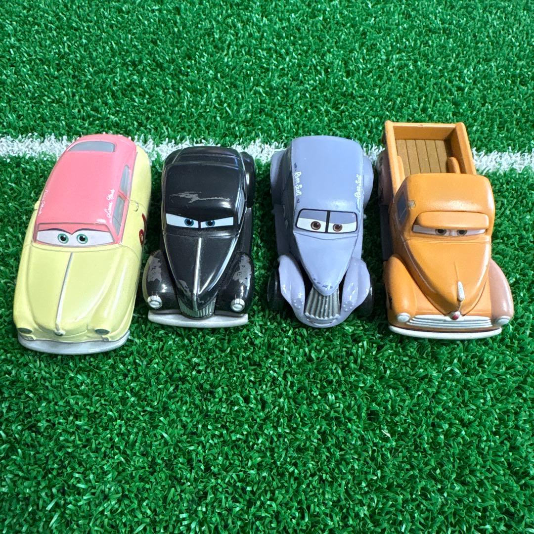 トミカカーズ　ジュニア　ルイーズ　リバー　スモーキー　4台セット