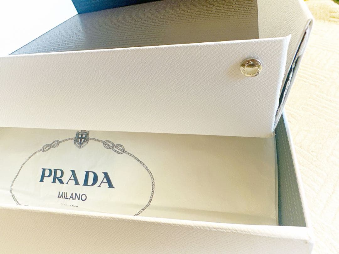 本日限定　未使用近い ビジネスバッグ　サフィアーノ　プラダ　保証書